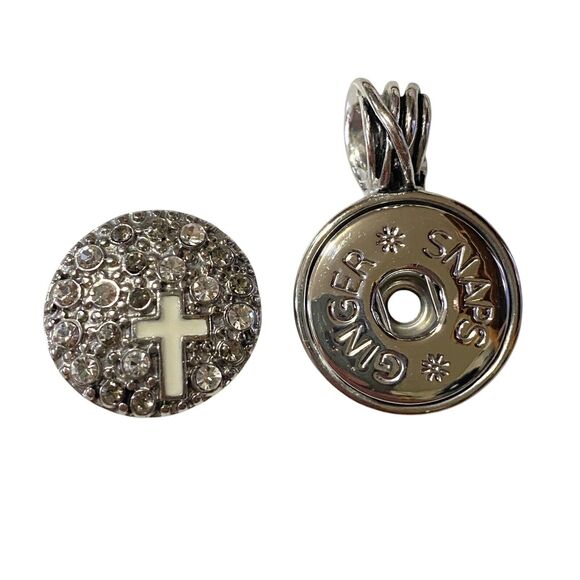Ginger Snaps White Cross Enamel Rhinestone Christian Charms Snap Pendant - Picture 1 of 5